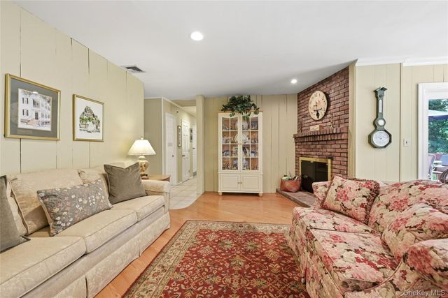 115 Autumn Drive, Hauppauge, NY 11788