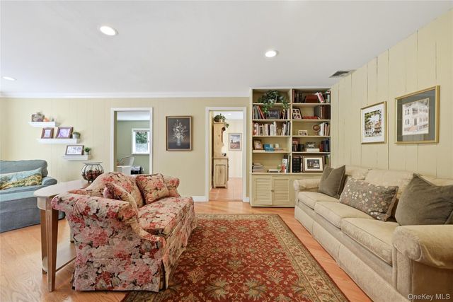 115 Autumn Drive, Hauppauge, NY 11788