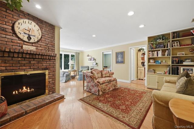 115 Autumn Drive, Hauppauge, NY 11788
