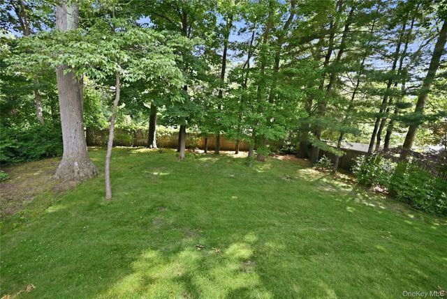 115 Autumn Drive, Hauppauge, NY 11788