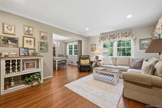 115 Autumn Drive, Hauppauge, NY 11788