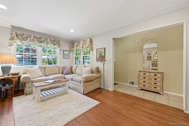 115 Autumn Drive, Hauppauge, NY 11788