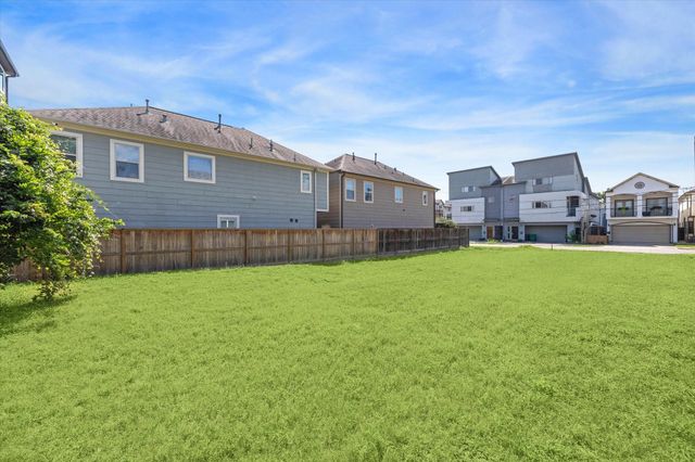 5906 Kiam Street, Houston, TX 77007