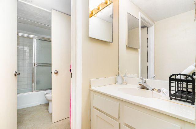 6808 Eastridge Drive 12- B3, Dallas, TX 75231