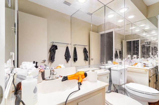 6808 Eastridge Drive 12- B3, Dallas, TX 75231