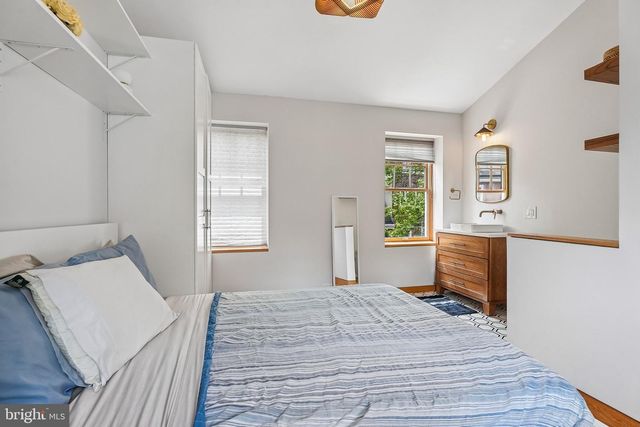 605 PINE ST, Philadelphia, PA 19106