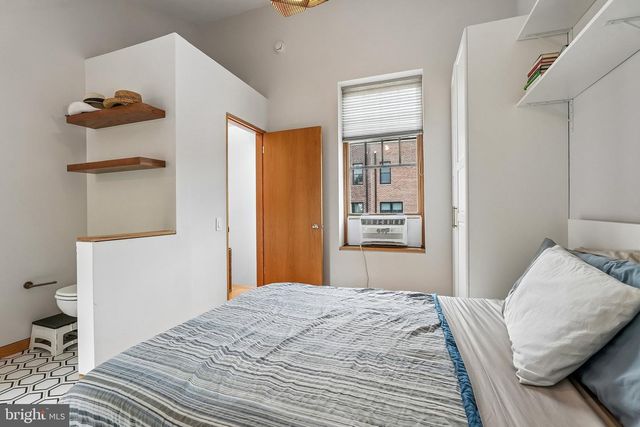 605 PINE ST, Philadelphia, PA 19106