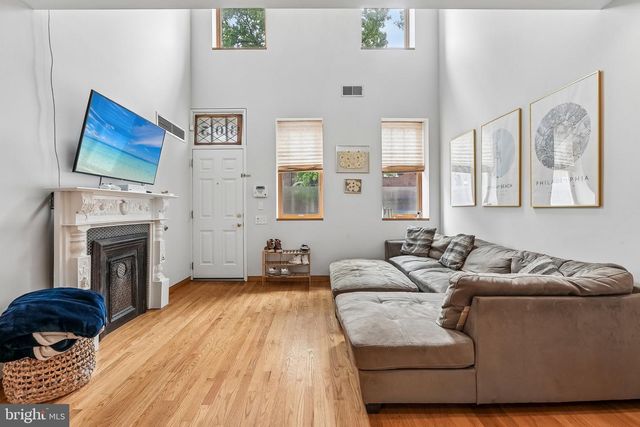 605 PINE ST, Philadelphia, PA 19106