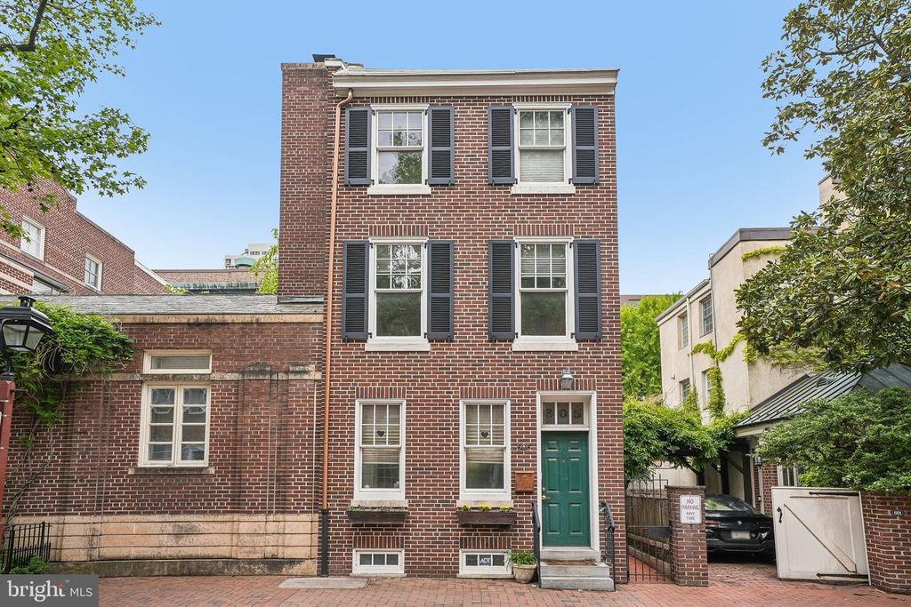 605 PINE ST, Philadelphia, PA 19106