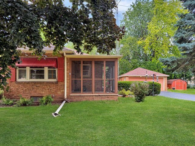 1006 EVANS STREET, Oshkosh, WI 54901