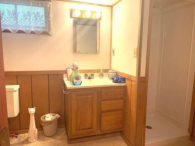 1006 EVANS STREET, Oshkosh, WI 54901