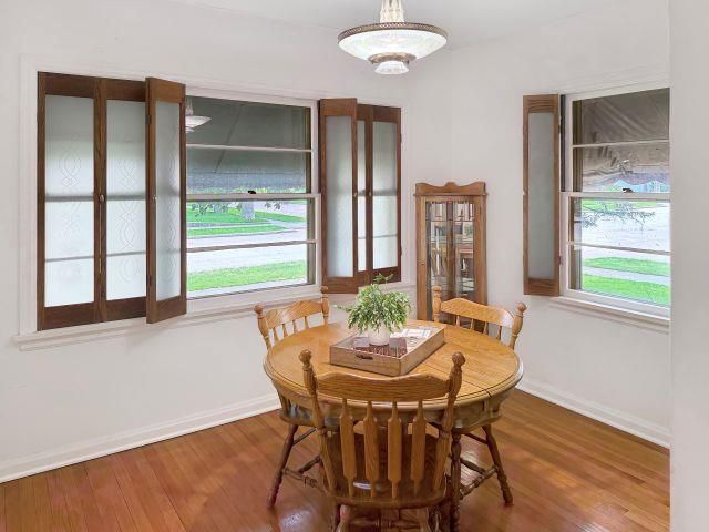 1006 EVANS STREET, Oshkosh, WI 54901