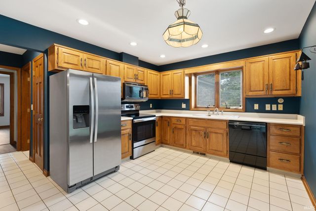 6618 Camberwell Court, Fort Wayne, IN 46804