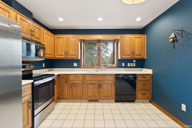 6618 Camberwell Court, Fort Wayne, IN 46804