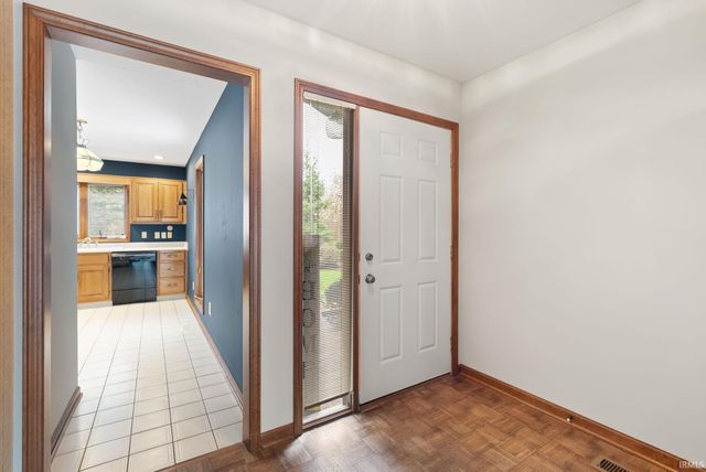 6618 Camberwell Court, Fort Wayne, IN 46804