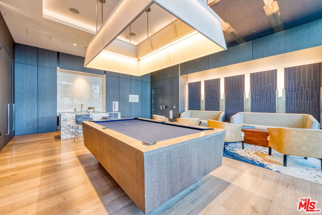 Image 41 of property listing at 877 Francisco Street 1128, Los Angeles, CA 90017