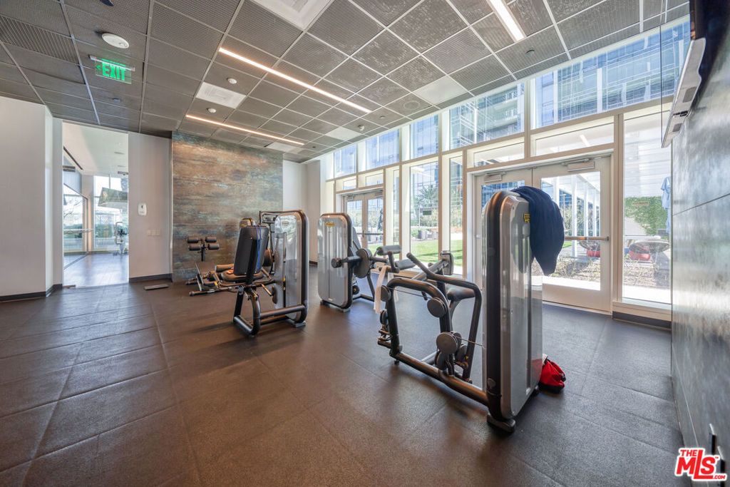 Image 50 of property listing at 877 Francisco Street 1128, Los Angeles, CA 90017