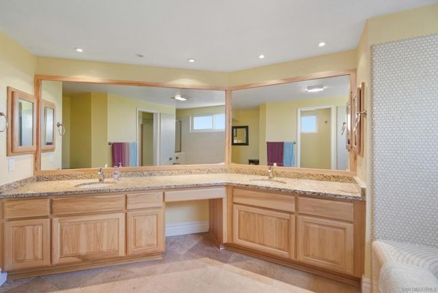 5 Bridgetown Bend, Coronado, CA 92118