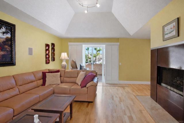 5 Bridgetown Bend, Coronado, CA 92118