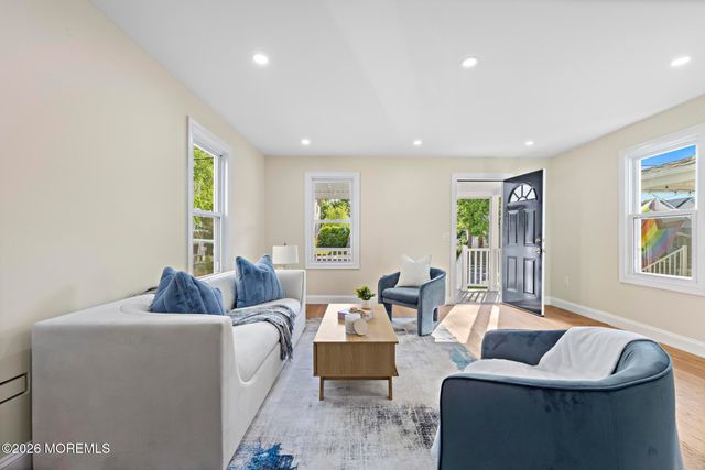 826 Dunlewy Street, Asbury Park, NJ 07712