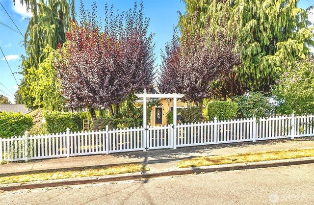 326 Avenue I, Snohomish, WA 98290