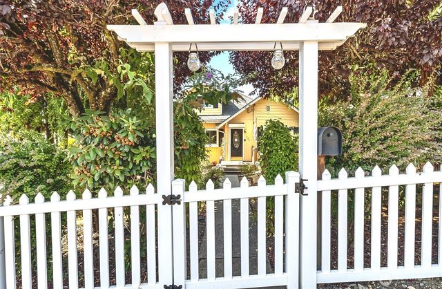 326 Avenue I, Snohomish, WA 98290