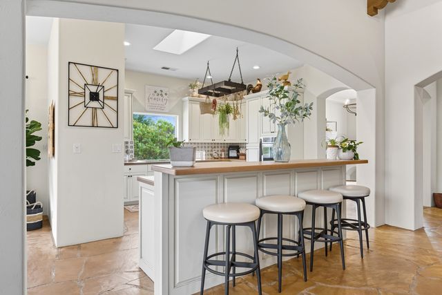 5604 MARIOLA Place NE, Albuquerque, NM 87111