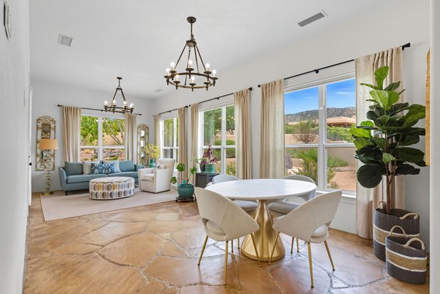 5604 MARIOLA Place NE, Albuquerque, NM 87111