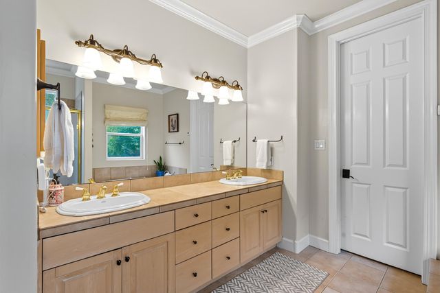 5604 MARIOLA Place NE, Albuquerque, NM 87111