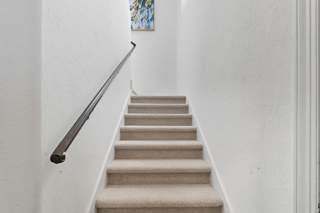 5604 MARIOLA Place NE, Albuquerque, NM 87111