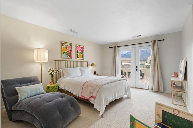 5604 MARIOLA Place NE, Albuquerque, NM 87111