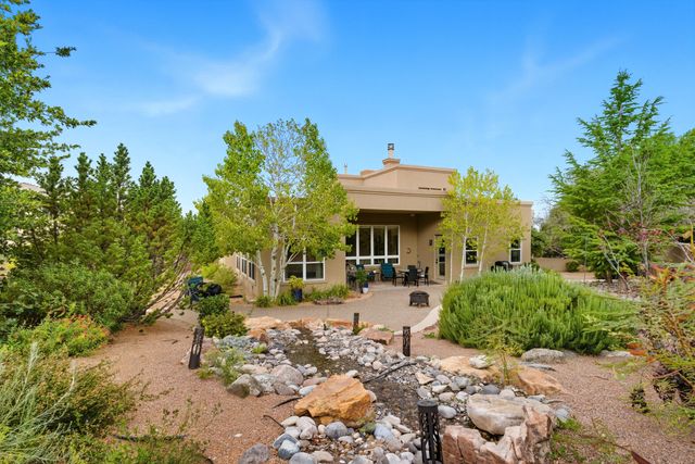 5604 MARIOLA Place NE, Albuquerque, NM 87111