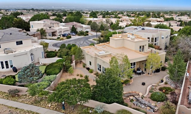 5604 MARIOLA Place NE, Albuquerque, NM 87111