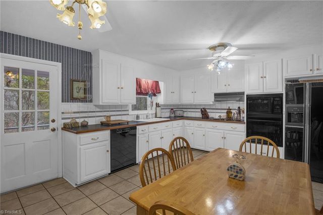 5630 Clinedale Court, Pfafftown, NC 27040