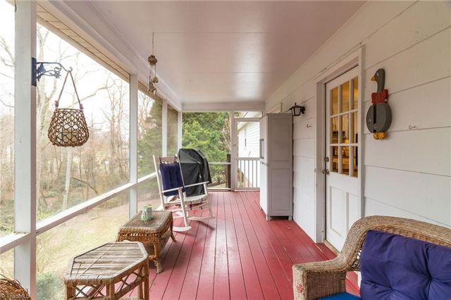 5630 Clinedale Court, Pfafftown, NC 27040