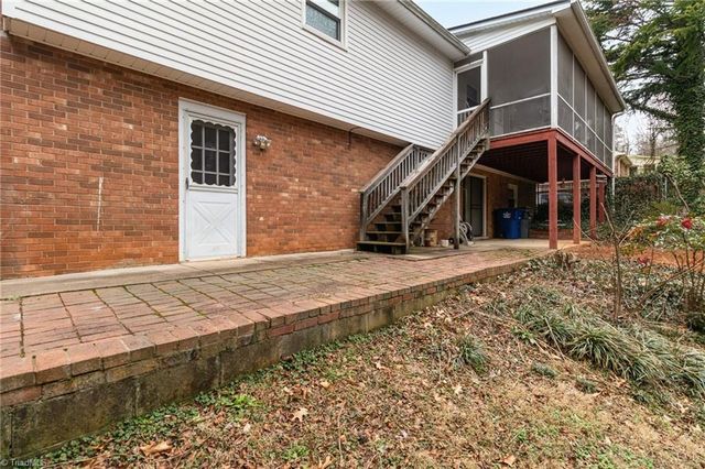 5630 Clinedale Court, Pfafftown, NC 27040
