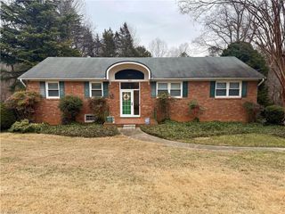 5630 Clinedale Court, Pfafftown, NC 27040