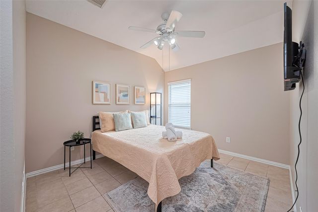 2500 Amy Lee Drive, Conroe, TX 77304