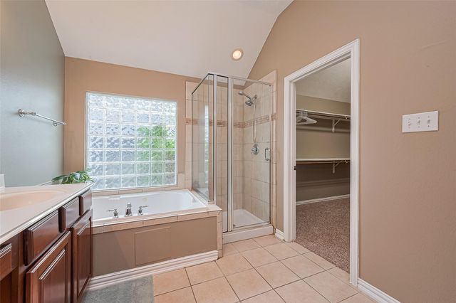 2500 Amy Lee Drive, Conroe, TX 77304