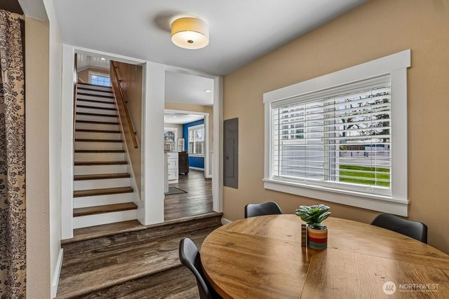 950 SE 4th Avenue, Oak Harbor, WA 98277