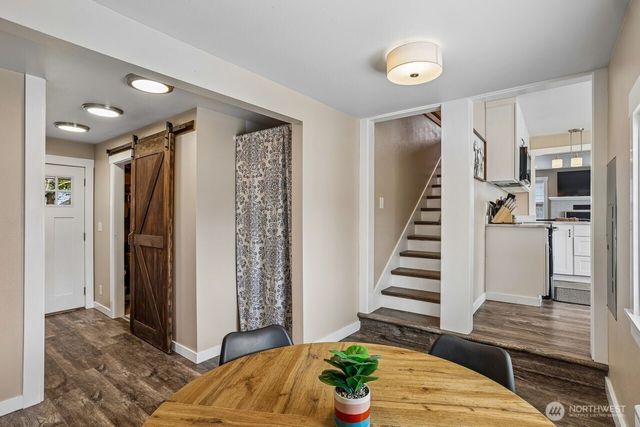 950 SE 4th Avenue, Oak Harbor, WA 98277