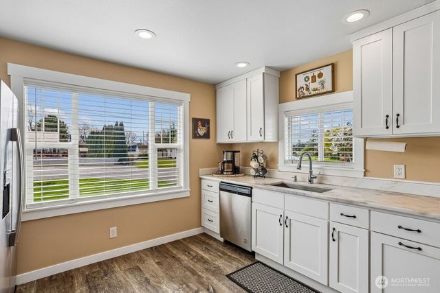 950 SE 4th Avenue, Oak Harbor, WA 98277