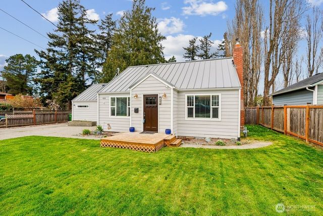 950 SE 4th Avenue, Oak Harbor, WA 98277