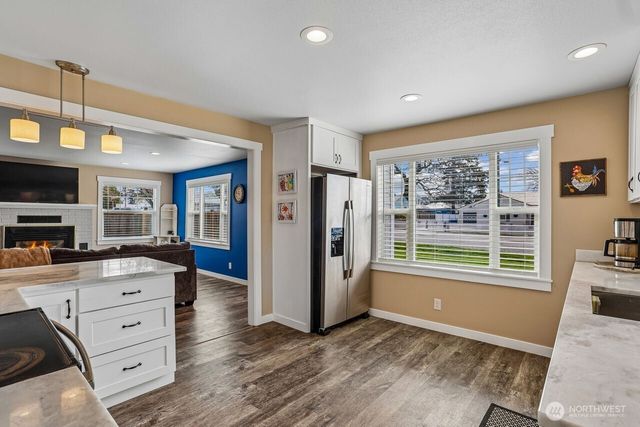 950 SE 4th Avenue, Oak Harbor, WA 98277