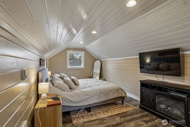 950 SE 4th Avenue, Oak Harbor, WA 98277