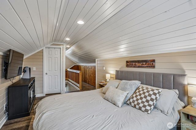 950 SE 4th Avenue, Oak Harbor, WA 98277