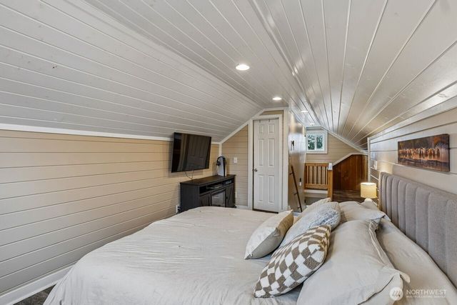 950 SE 4th Avenue, Oak Harbor, WA 98277