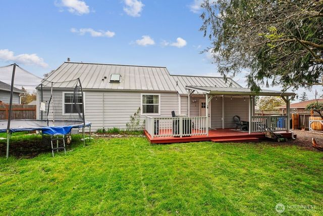 950 SE 4th Avenue, Oak Harbor, WA 98277