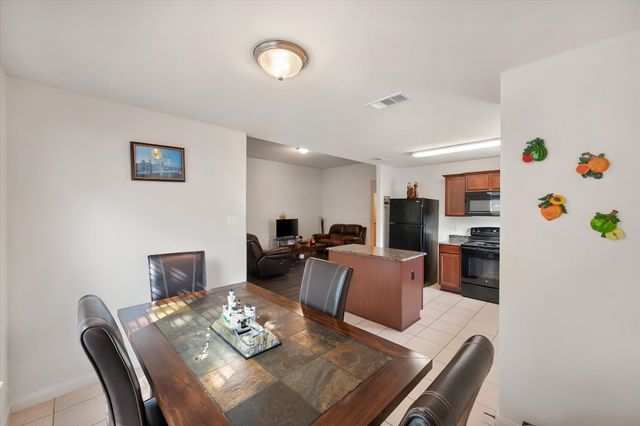 1008 Primrose Drive, Sanger, TX 76266
