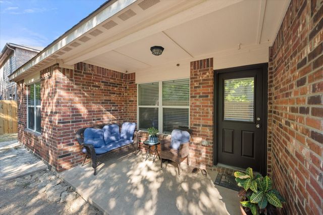 1008 Primrose Drive, Sanger, TX 76266